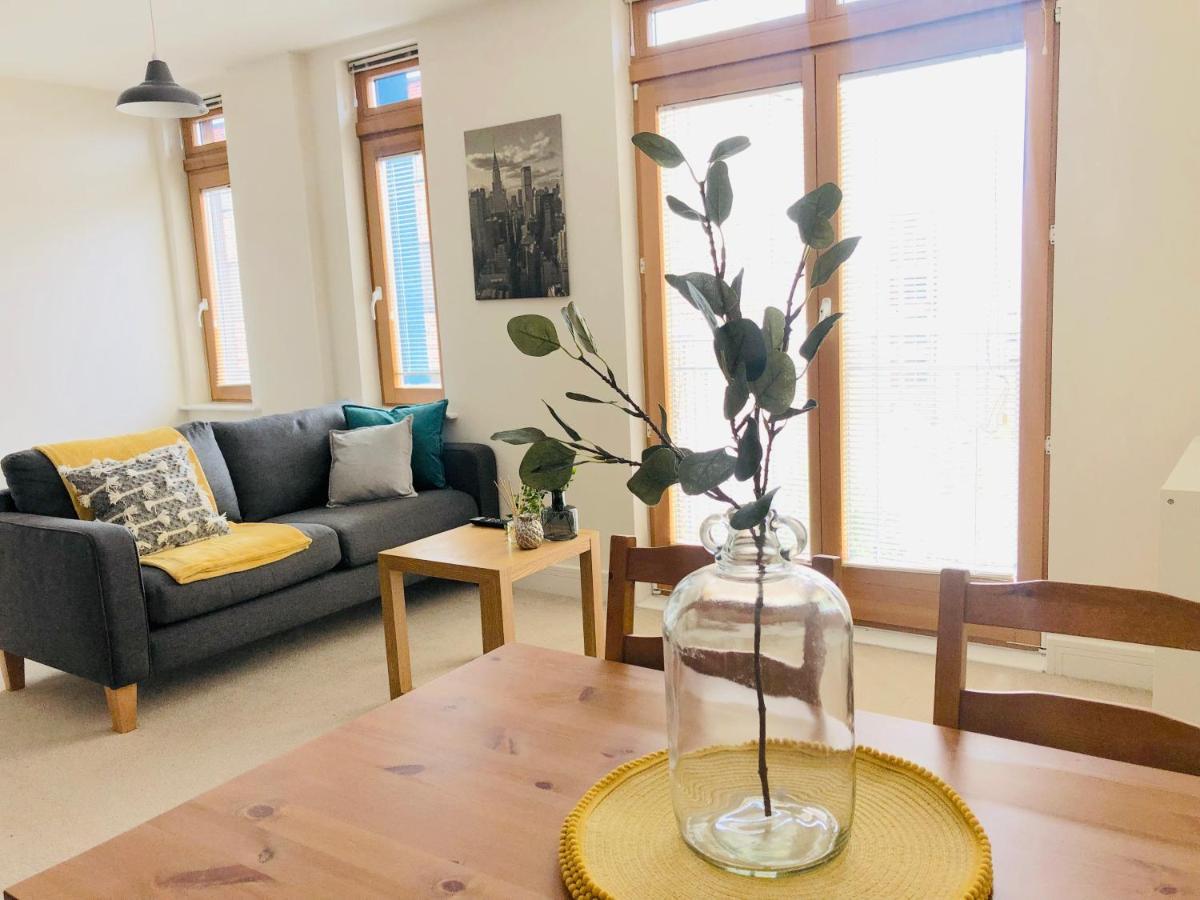 Centre Of Birmingham, 2 Bedroom - Perfect For Families, Group, Or Business Εξωτερικό φωτογραφία