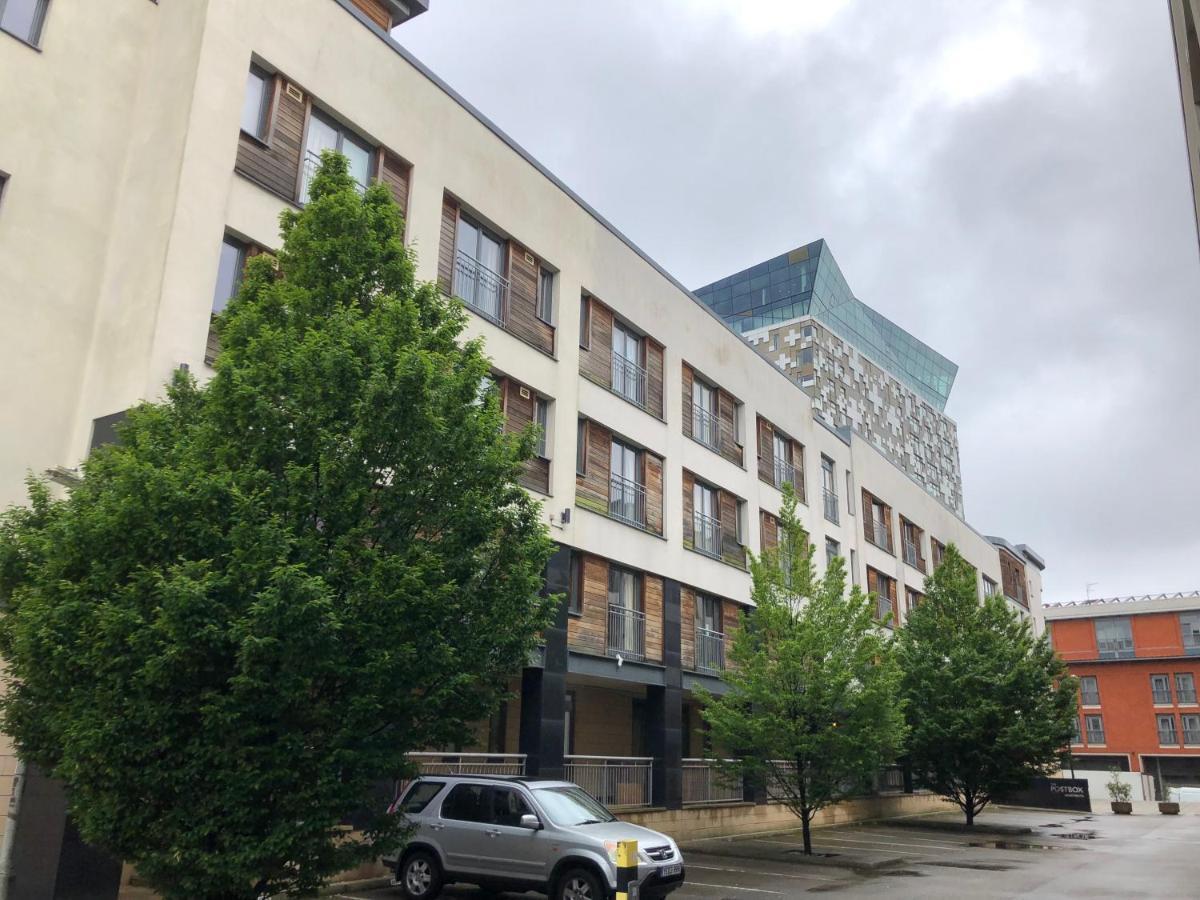 Centre Of Birmingham, 2 Bedroom - Perfect For Families, Group, Or Business Εξωτερικό φωτογραφία
